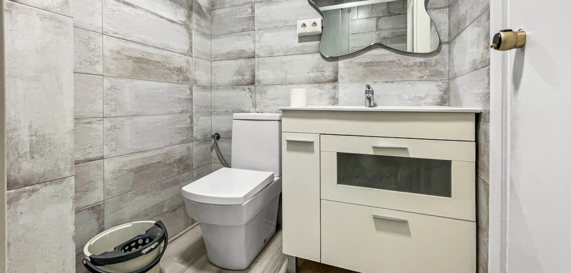 For sale - 4 Bedroom 2 Bathroom Apartment in Guardamar del Segura - Pueblo  - Costa Blanca (Alicante)