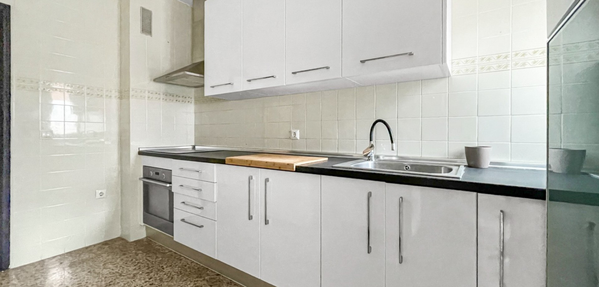 For sale - 4 Bedroom 2 Bathroom Apartment in Guardamar del Segura - Pueblo  - Costa Blanca (Alicante)