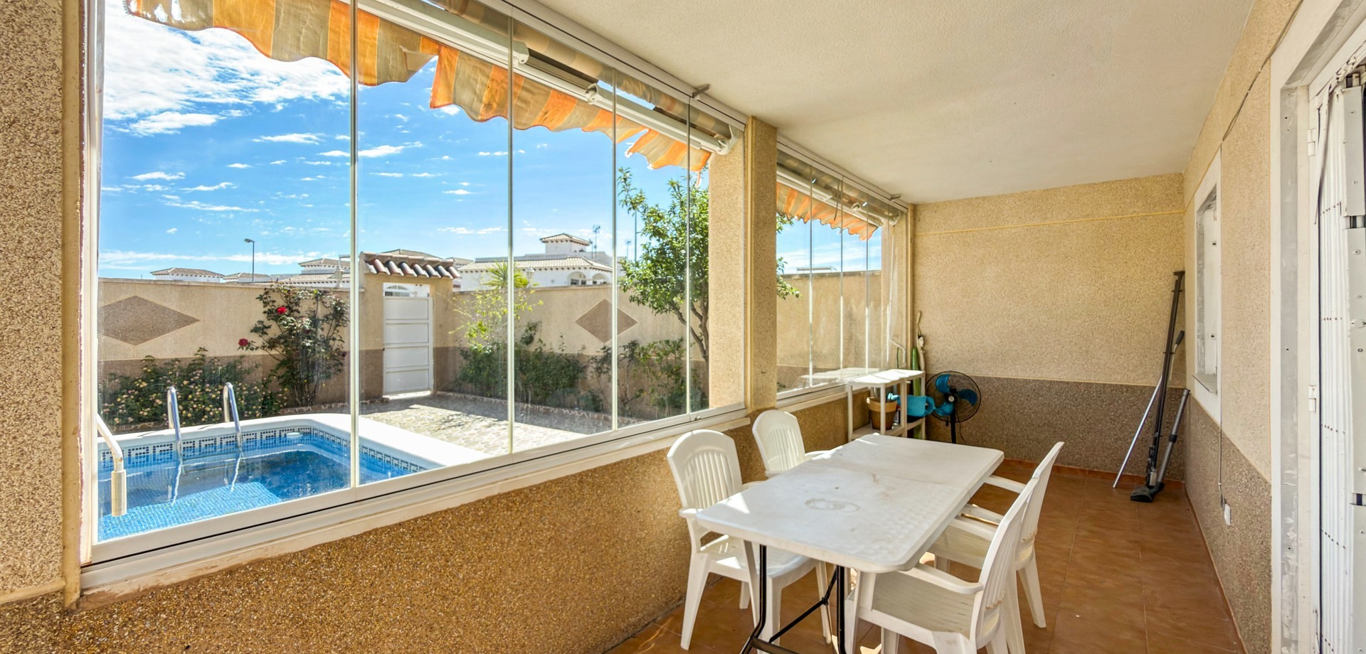 For sale - 3 Bedroom 2 Bathroom Apartment in Orihuela Costa - Playa Flamenca  - Costa Blanca (Alicante)