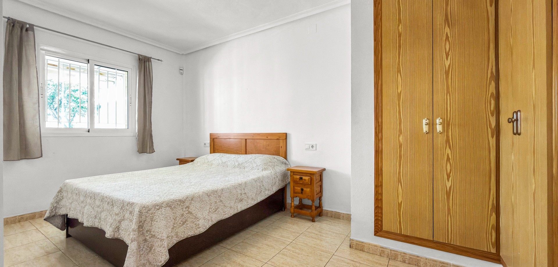 For sale - 3 Bedroom 2 Bathroom Apartment in Orihuela Costa - Playa Flamenca  - Costa Blanca (Alicante)