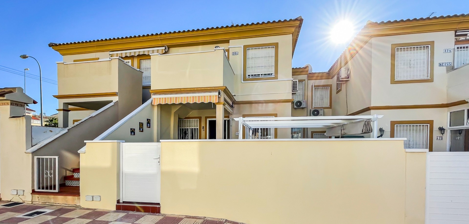 For sale - 2 Bedroom 1 Bathroom Bungalow in Orihuela Costa - Playa Flamenca  - Costa Blanca (Alicante)