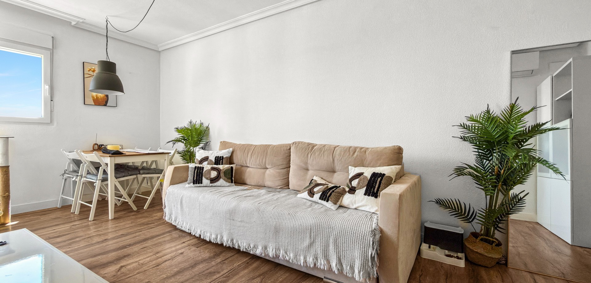 For sale - 2 Bedroom 1 Bathroom Apartment in Torrevieja - Torrevieja  - Costa Blanca (Alicante)