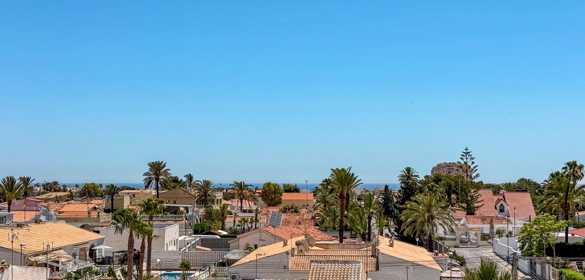 For sale - 2 Bedroom 1 Bathroom Apartment in Torrevieja - Torrevieja  - Costa Blanca (Alicante)
