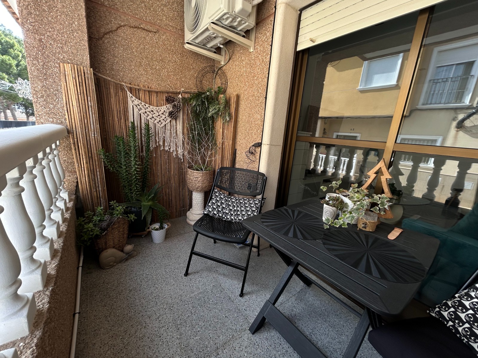 For sale - 3 Bedroom 1 Bathroom Apartment in Torremendo - Torremendo  - Alicante