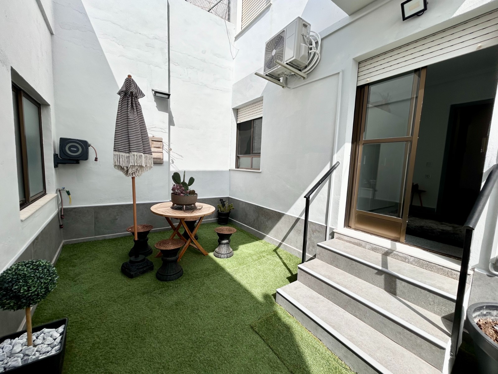 For sale - 3 Bedroom 1 Bathroom Apartment in Torremendo - Torremendo  - Alicante