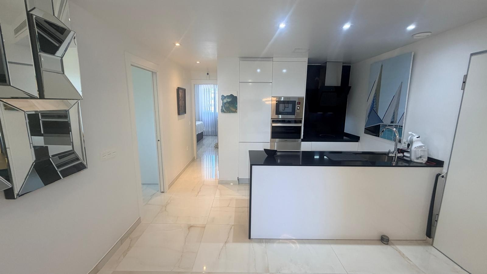 For sale - 3 Bedroom 2 Bathroom Apartment / Flat in Torrevieja - Los altos  - Alicante