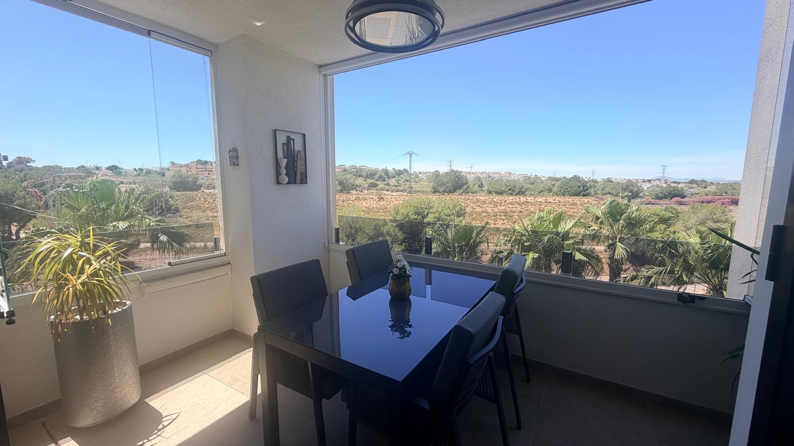 For sale - 3 Bedroom 2 Bathroom Apartment / Flat in Torrevieja - Los altos  - Alicante