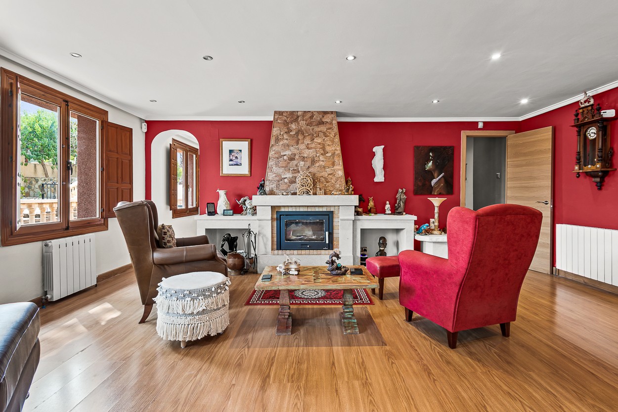 For sale - 4 Bedroom 2 Bathroom Country Property/Finca in Torremendo - Torremendo  - Alicante