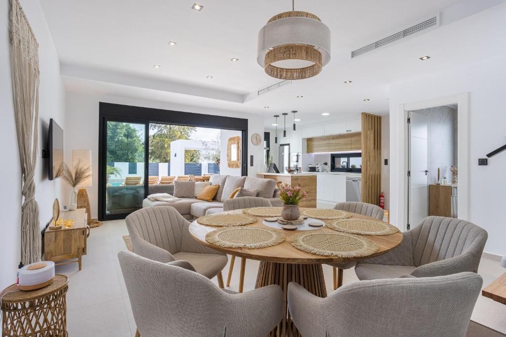 For sale - 3 Bedroom 2 Bathroom Detached Villa in Dolores - Dolores  - Alicante