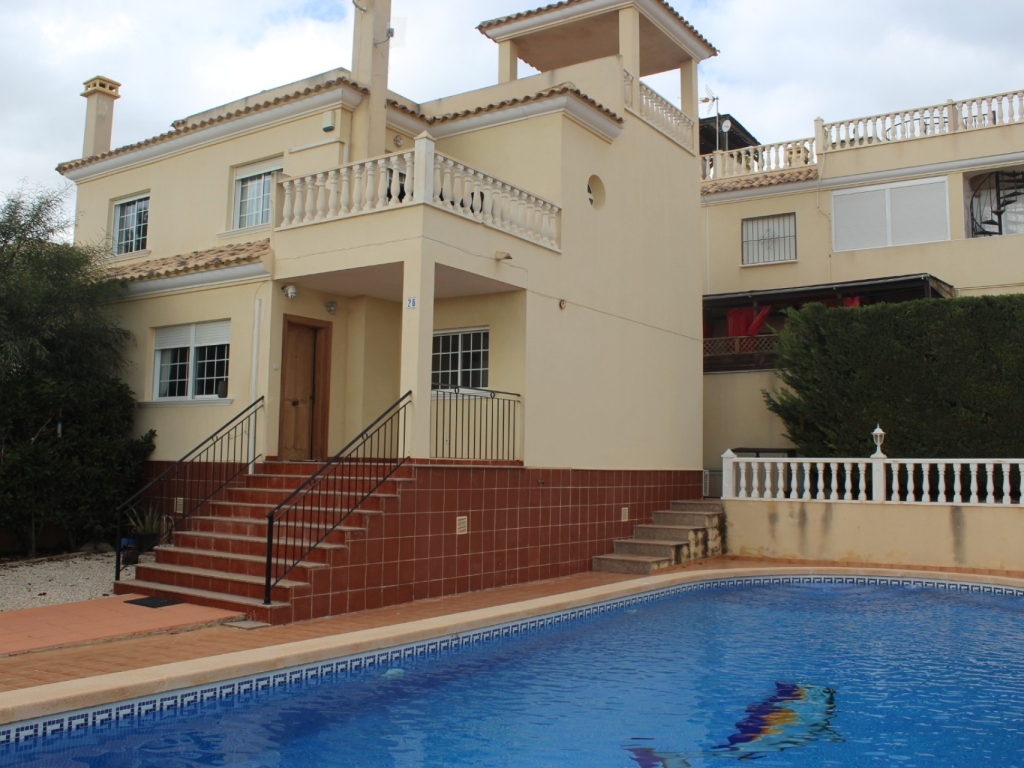 3 Bedroom 2 Bathroom Semi-Detached in Algorfa