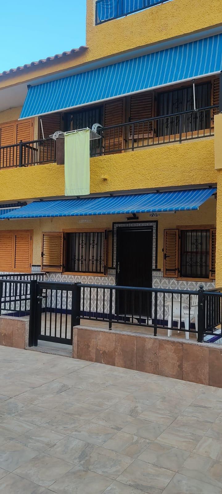 For sale - 2 Bedroom 2 Bathroom Town House in Torrevieja - Los Europeos  - Alicante