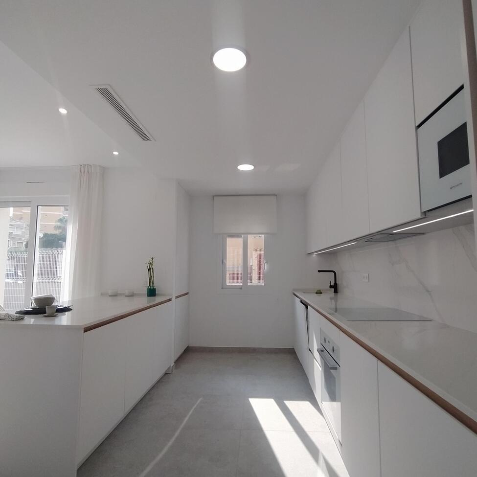 For sale - 3 Bedroom 2 Bathroom Apartment in Torrevieja - Torreblanca  - Alicante