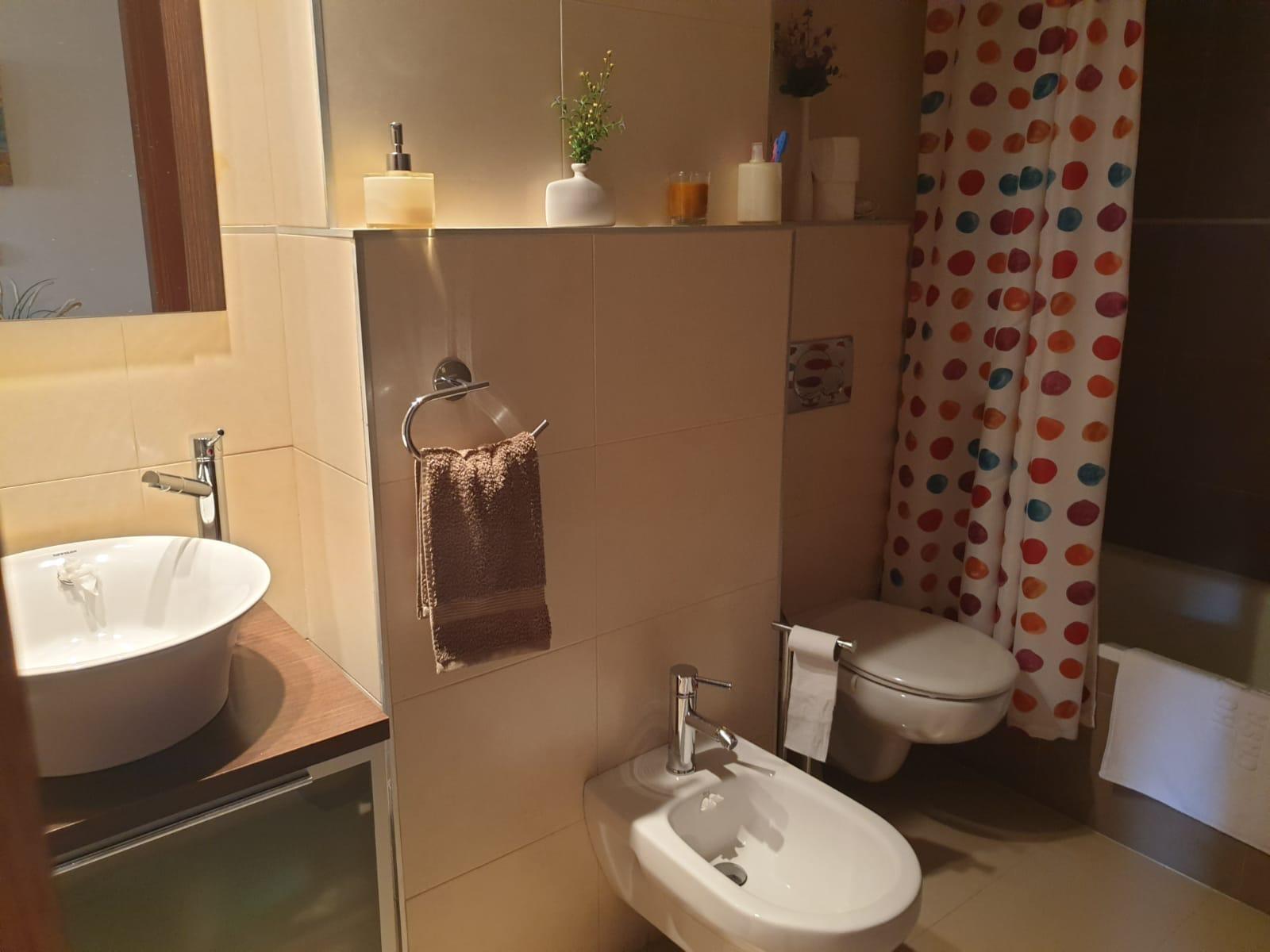 For sale - 3 Bedroom 3 Bathroom Apartment in Torrevieja - Las Piscinas Naturales  - Alicante