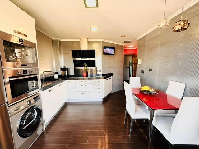 For sale - 3 Bedroom 2 Bathroom Apartment in Torrevieja - Estacion De Autobuses  - Alicante