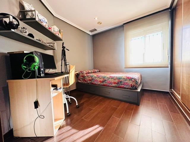 For sale - 3 Bedroom 2 Bathroom Apartment in Torrevieja - Estacion De Autobuses  - Alicante