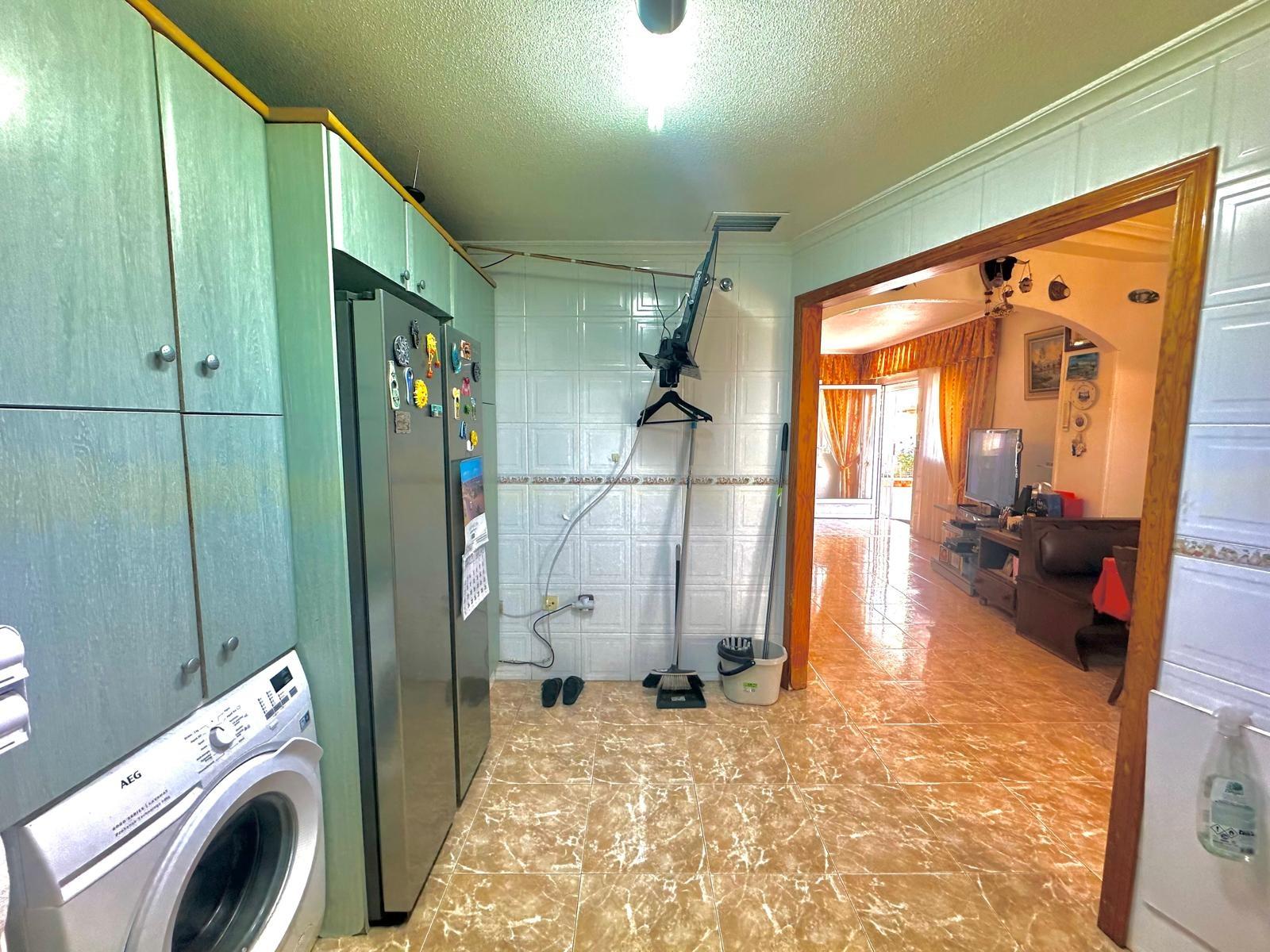 For sale - 3 Bedroom 2 Bathroom Apartment in Torrevieja - Playa Del Cura  - Alicante