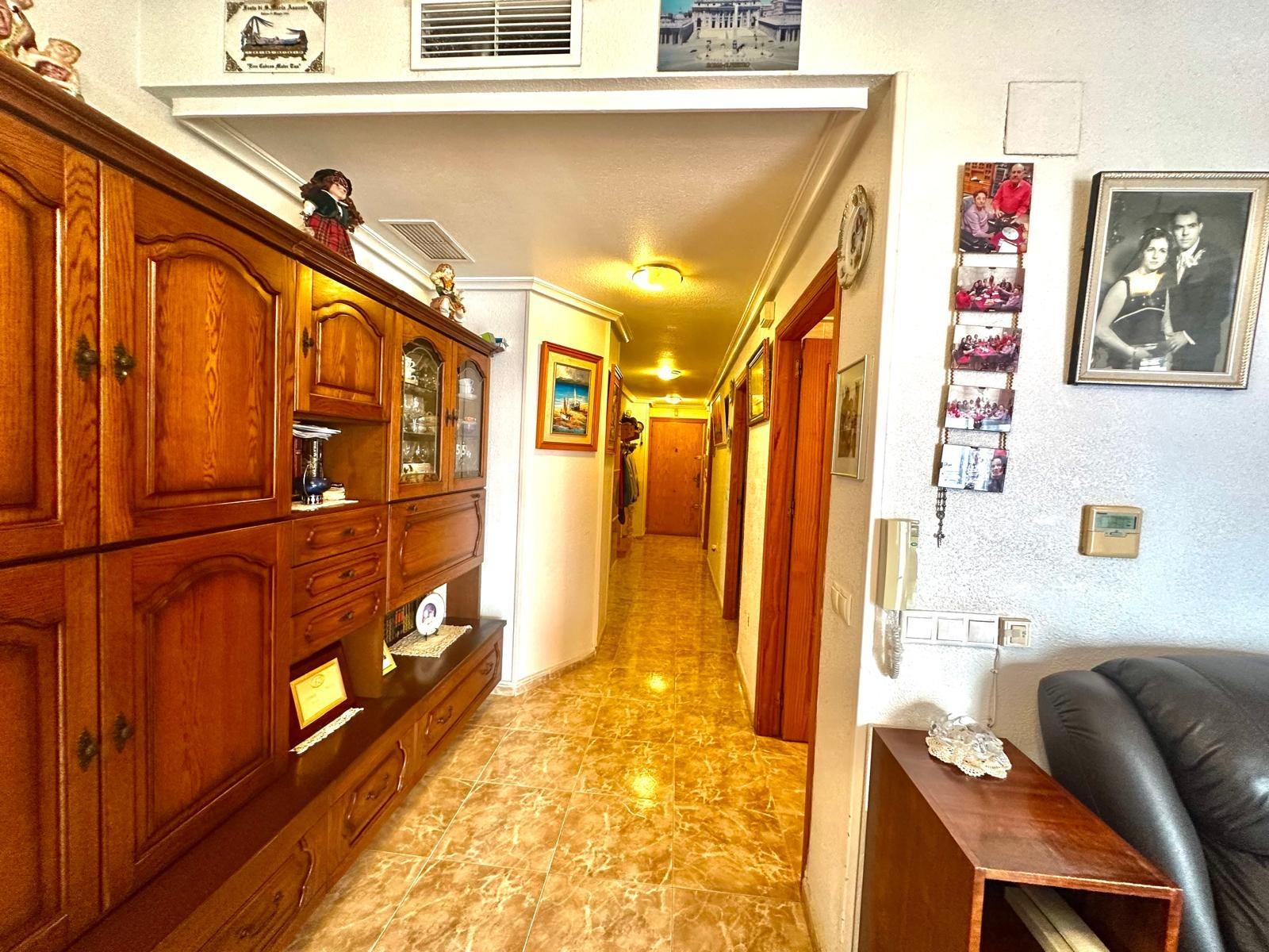 For sale - 3 Bedroom 2 Bathroom Apartment in Torrevieja - Playa Del Cura  - Alicante