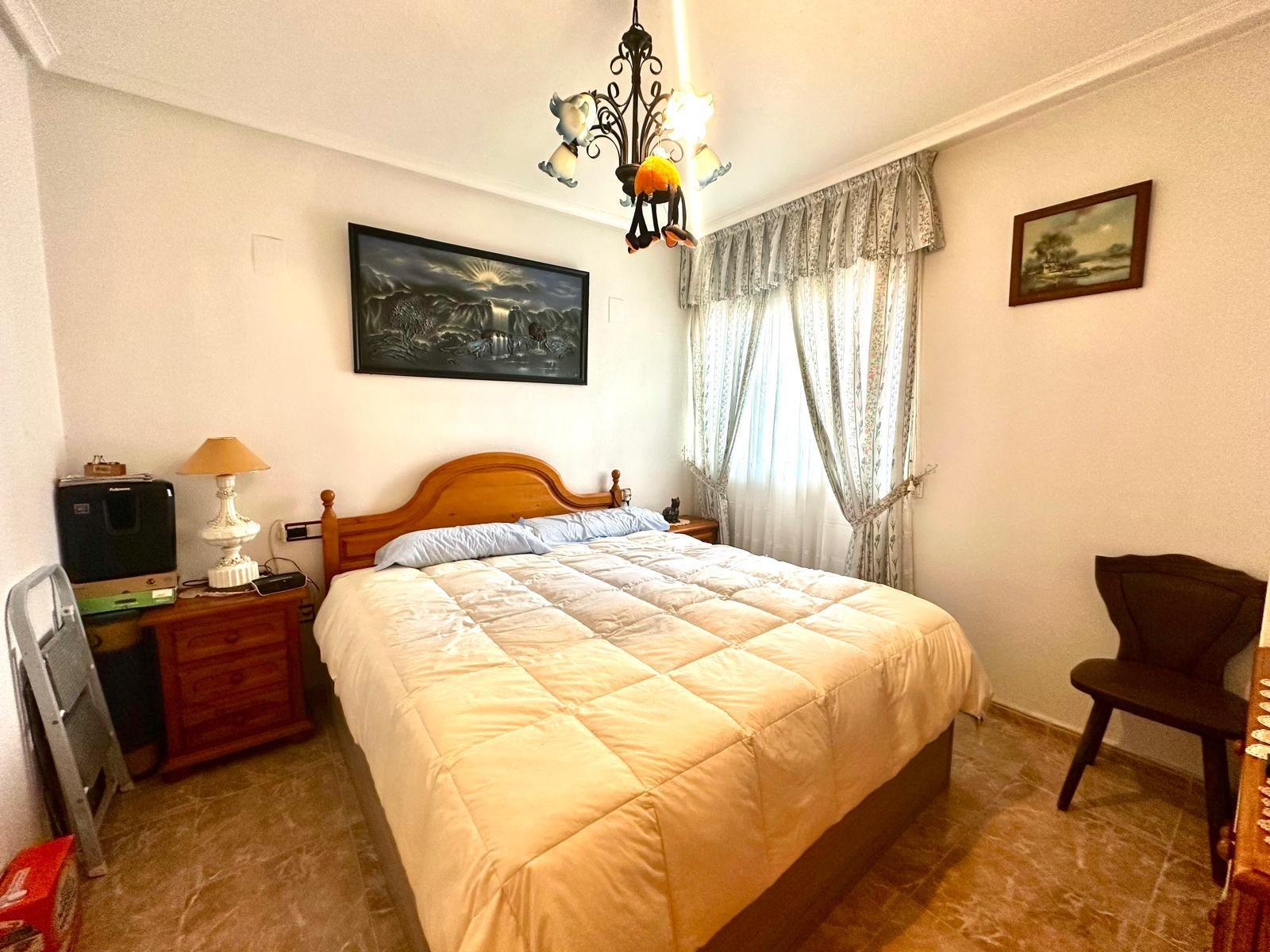 For sale - 3 Bedroom 2 Bathroom Apartment in Torrevieja - Playa Del Cura  - Alicante