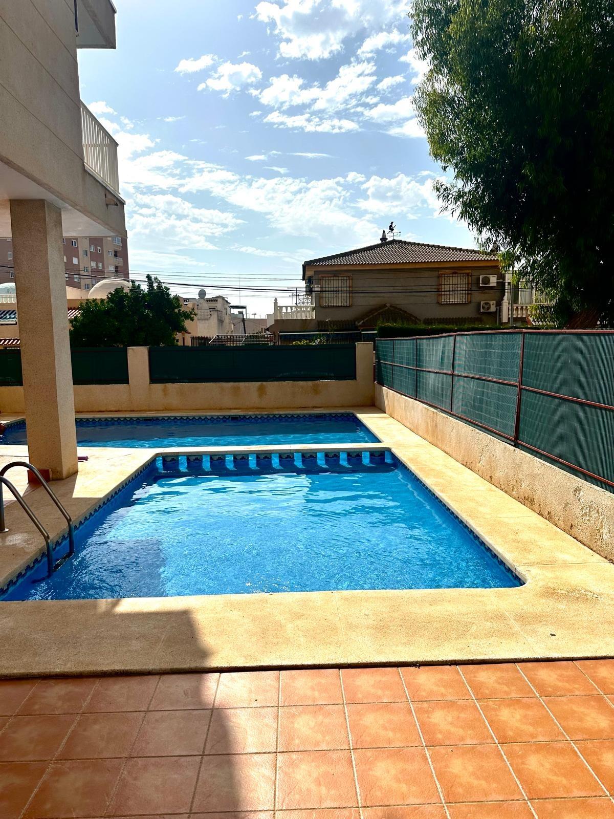 For sale - 3 Bedroom 2 Bathroom Apartment in Torrevieja - Playa Del Cura  - Alicante