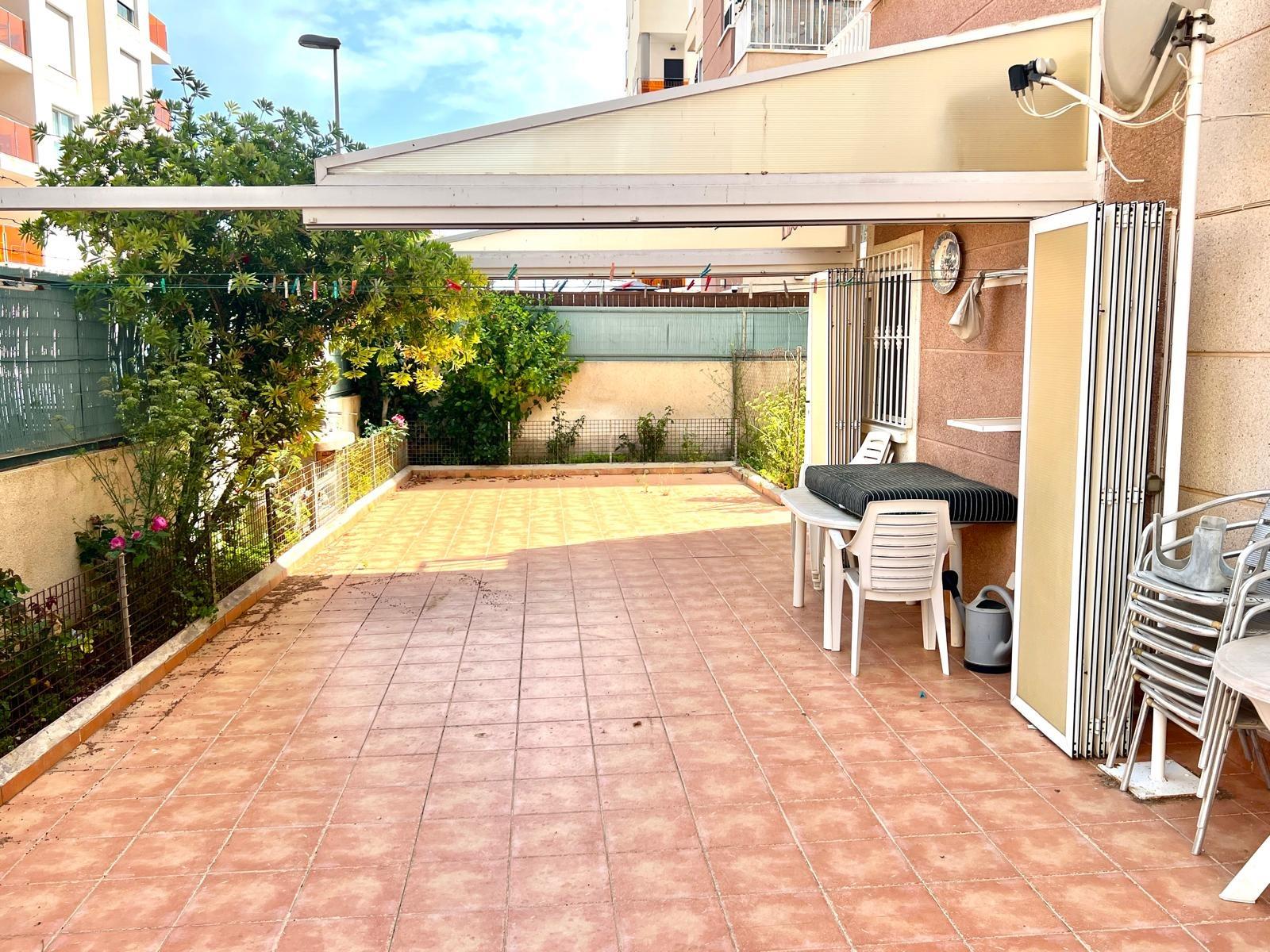 For sale - 3 Bedroom 2 Bathroom Apartment in Torrevieja - Playa Del Cura  - Alicante