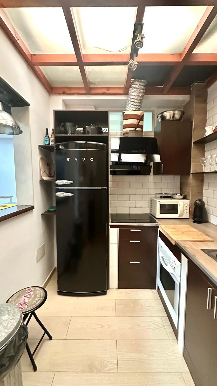 For sale - 4 Bedroom 1 Bathroom Apartment in Torrevieja - Torrevieja  - Alicante