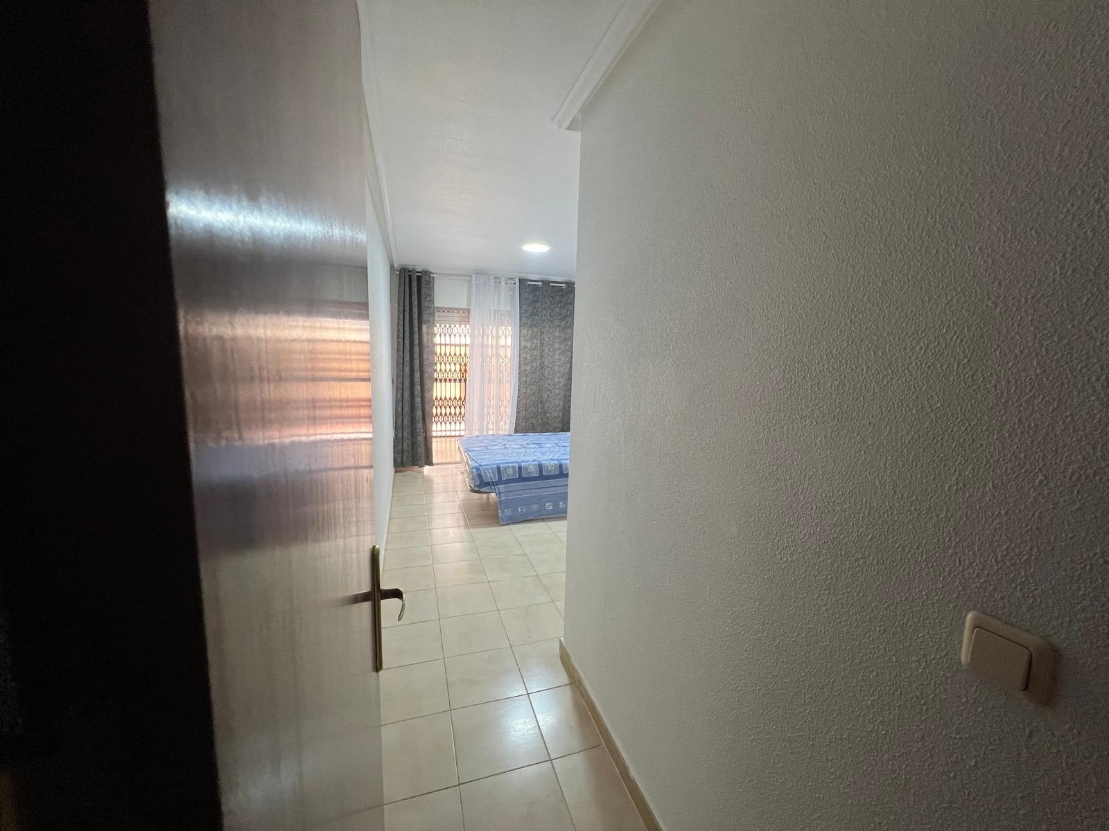 For sale - 3 Bedroom 2 Bathroom Apartment in Torrevieja - Playa Del Cura  - Alicante