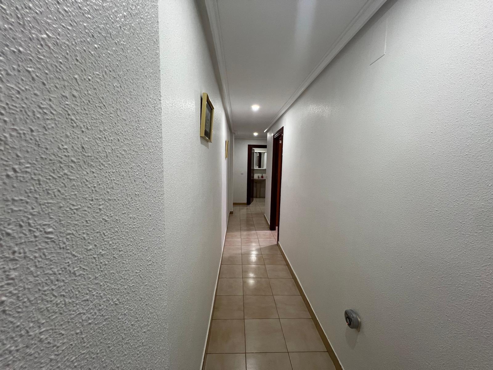 For sale - 3 Bedroom 2 Bathroom Apartment in Torrevieja - Playa Del Cura  - Alicante