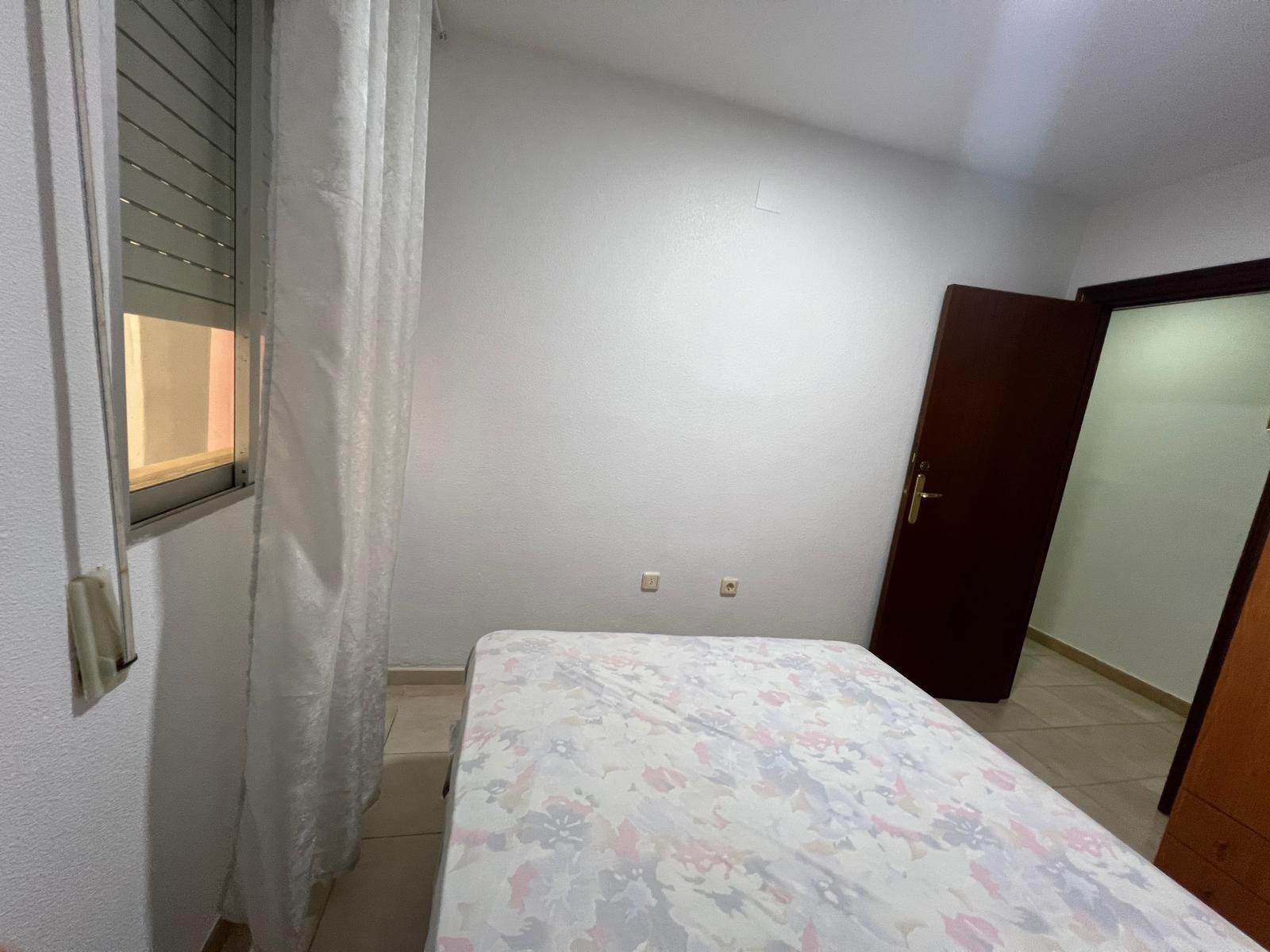For sale - 3 Bedroom 2 Bathroom Apartment in Torrevieja - Playa Del Cura  - Alicante