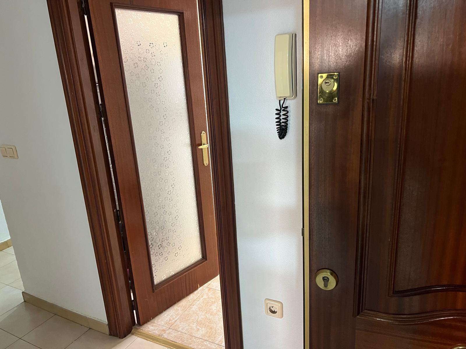 For sale - 3 Bedroom 2 Bathroom Apartment in Torrevieja - Playa Del Cura  - Alicante
