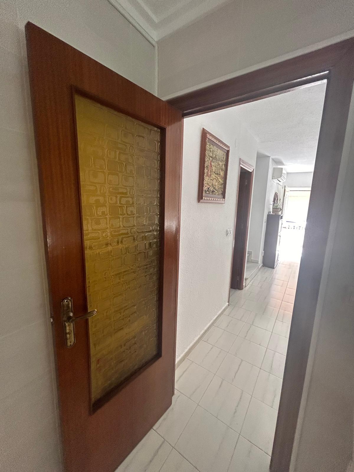 For sale - 3 Bedroom 2 Bathroom Town House in Torrevieja - Centro  - Alicante