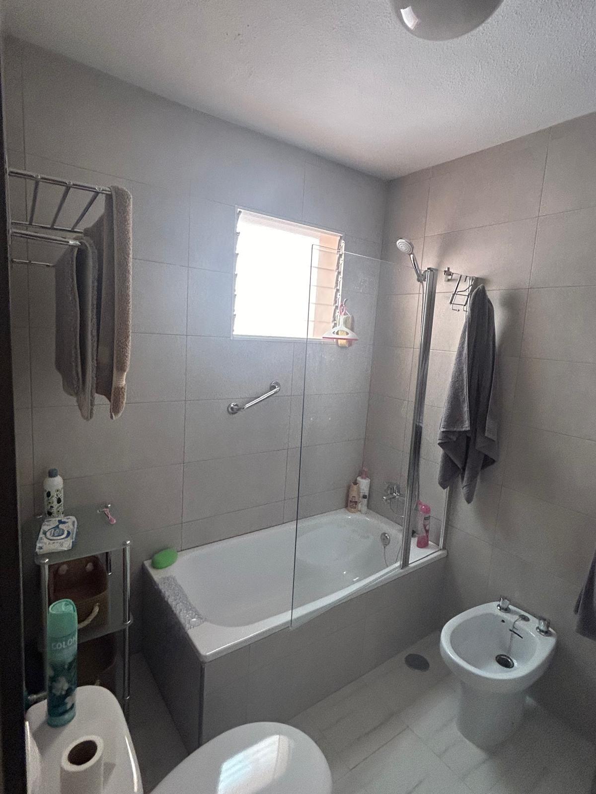 For sale - 3 Bedroom 2 Bathroom Town House in Torrevieja - Centro  - Alicante