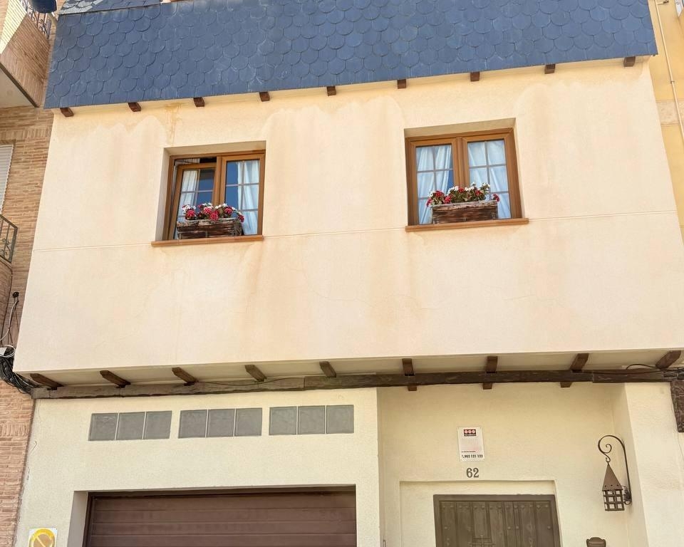 4 Bedroom 2 Bathroom Town House in Torrevieja