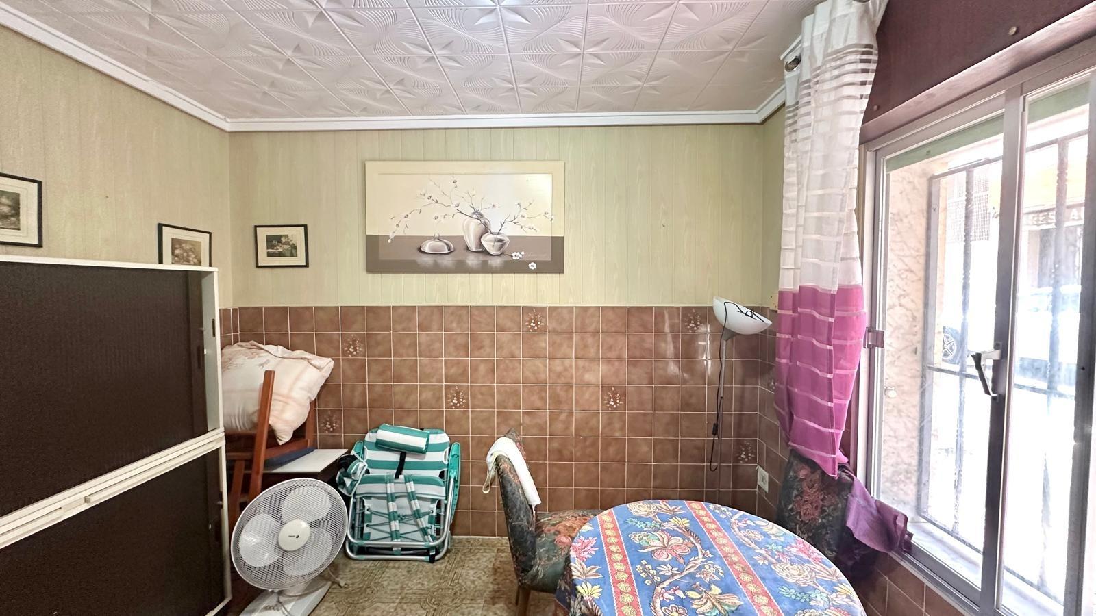 For sale - 4 Bedroom 2 Bathroom Town House in Torrevieja - Playa Del Cura  - Alicante