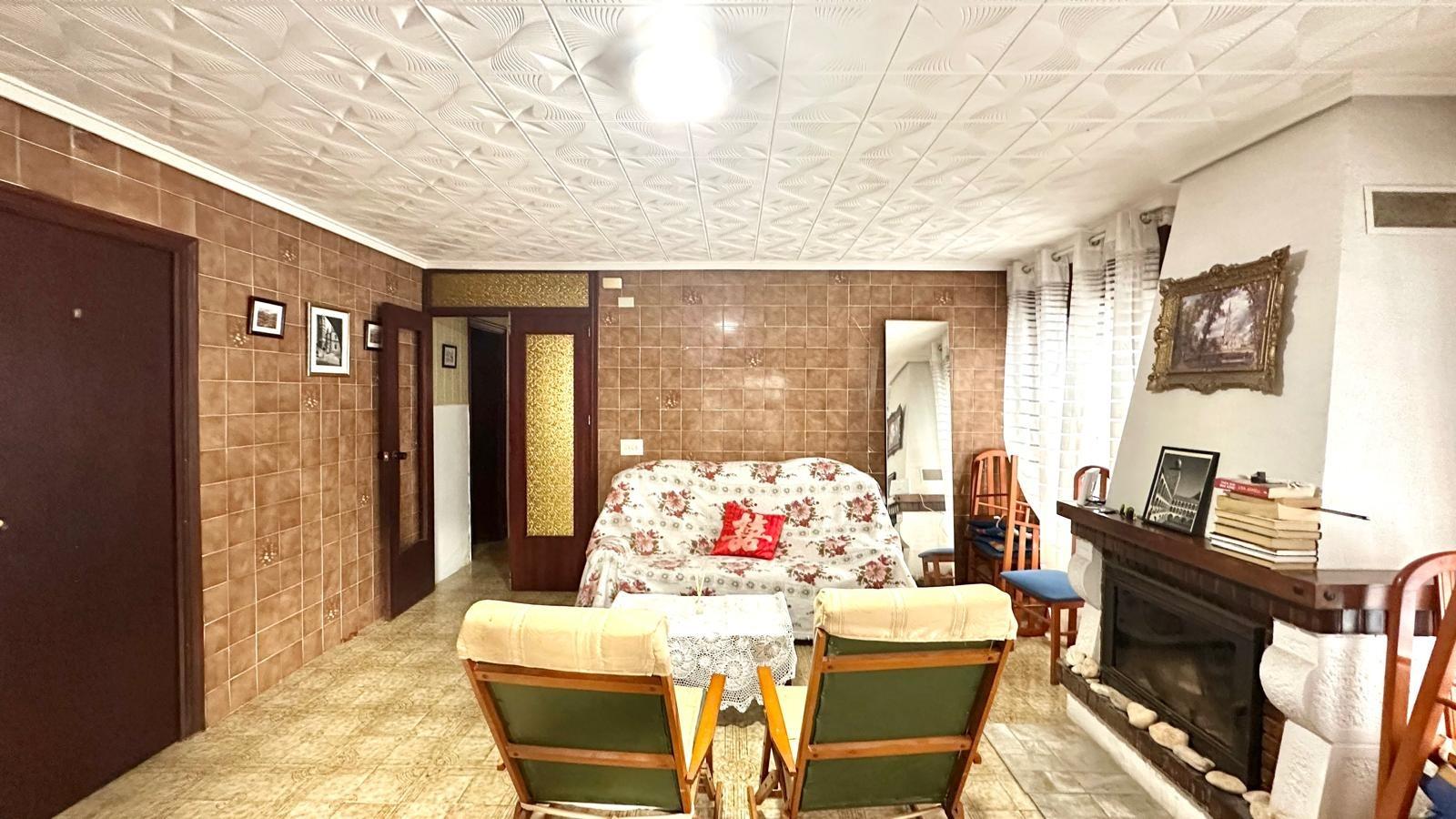 For sale - 4 Bedroom 2 Bathroom Town House in Torrevieja - Playa Del Cura  - Alicante