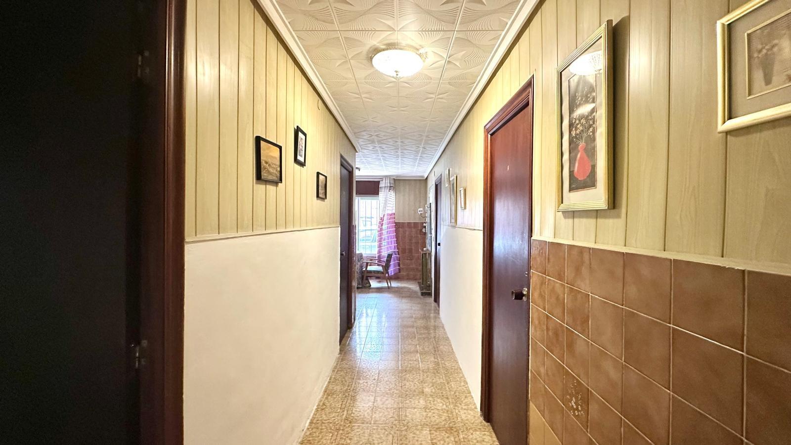 For sale - 4 Bedroom 2 Bathroom Town House in Torrevieja - Playa Del Cura  - Alicante
