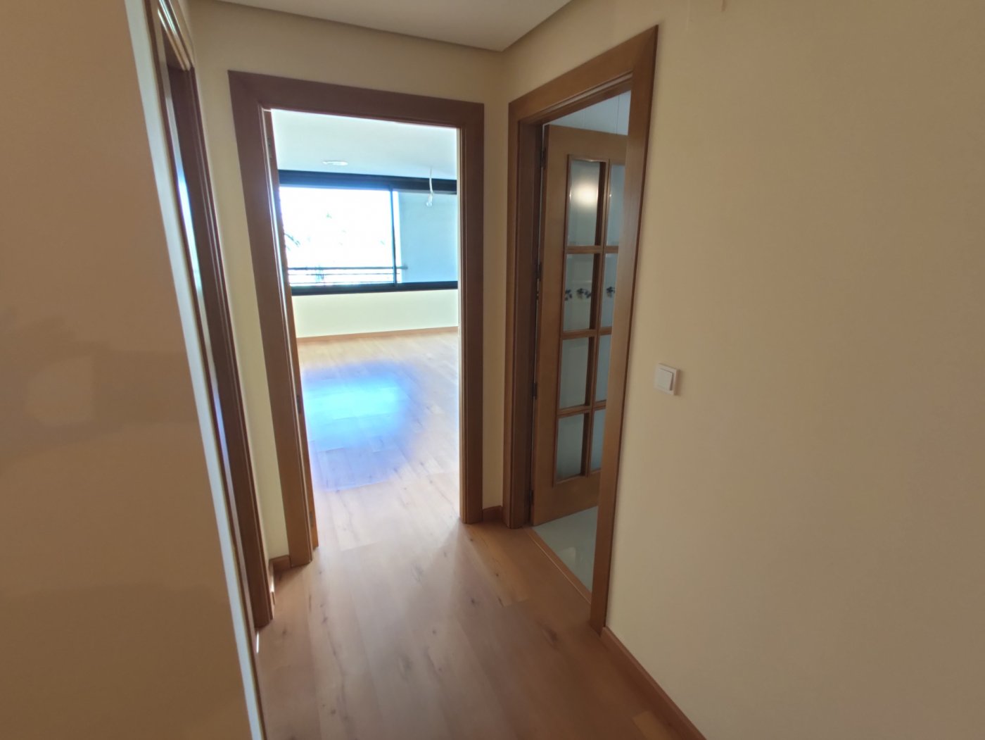For sale - 3 Bedroom 2 Bathroom Apartment in Torrevieja - Puerto  - Alicante