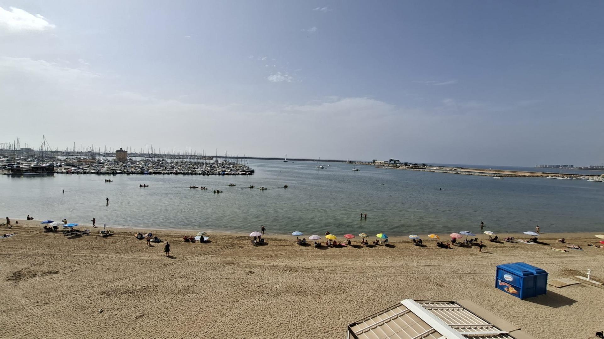 For sale - 3 Bedroom 2 Bathroom Apartment in Torrevieja - Acequion  - Alicante