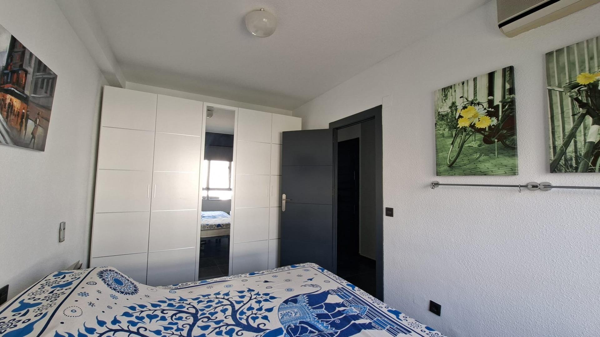 For sale - 3 Bedroom 2 Bathroom Apartment in Torrevieja - Acequion  - Alicante