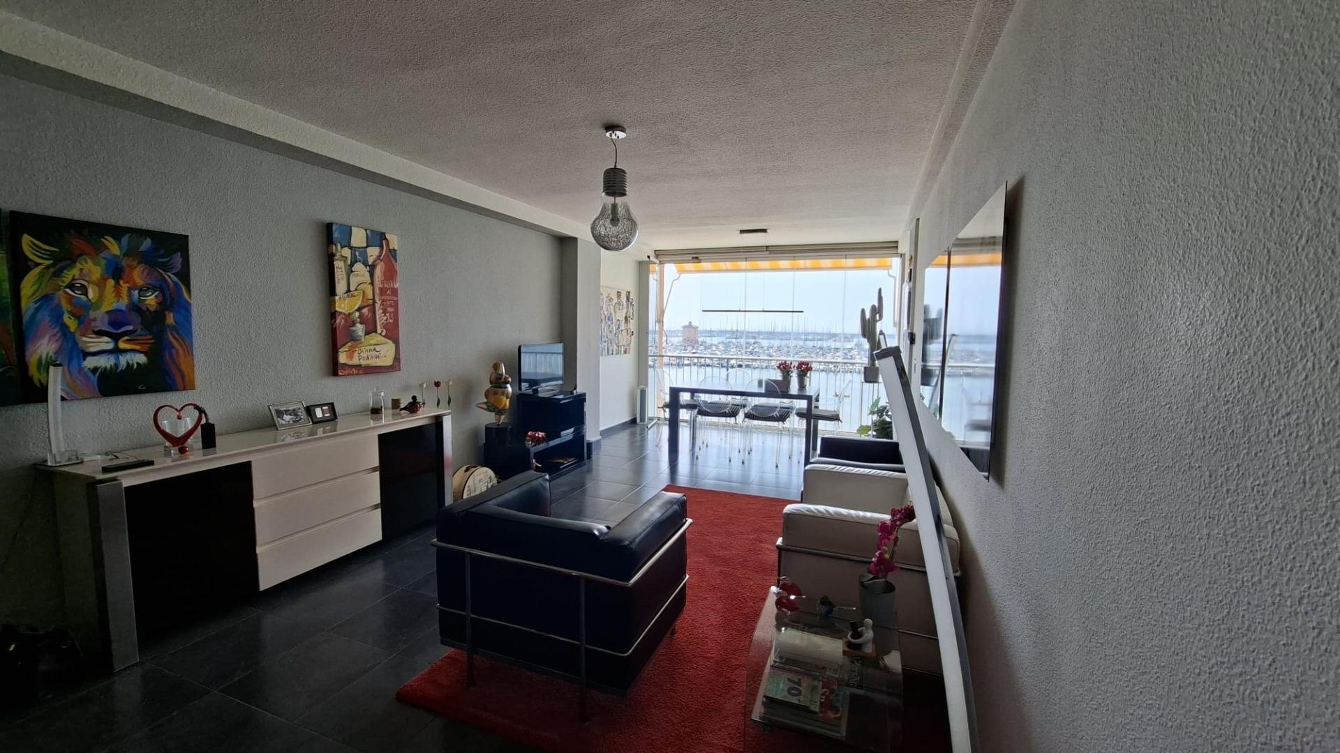 For sale - 3 Bedroom 2 Bathroom Apartment in Torrevieja - Acequion  - Alicante