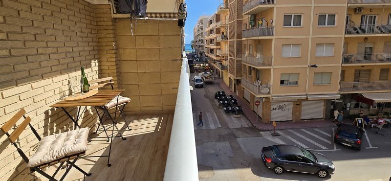 For sale - 2 Bedroom 1 Bathroom Apartment in Torrevieja - Centro  - Alicante
