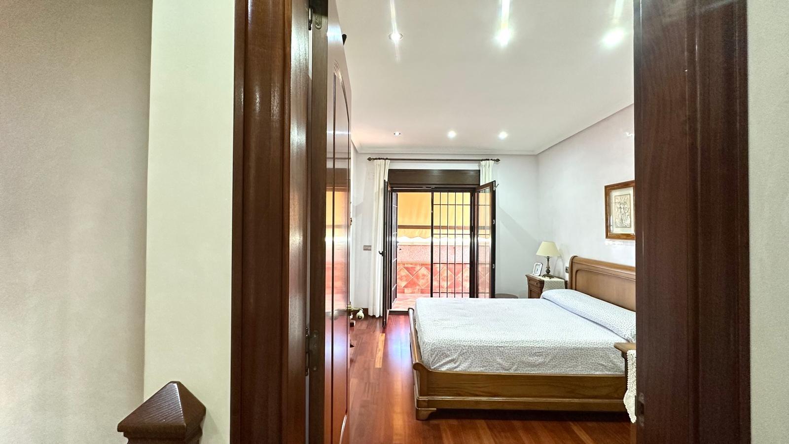 For sale - 4 Bedroom 3 Bathroom Town House in Torrevieja - La Siesta  - Alicante