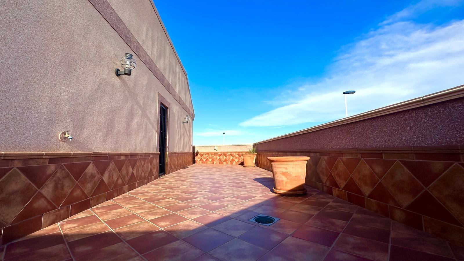 For sale - 4 Bedroom 3 Bathroom Town House in Torrevieja - La Siesta  - Alicante