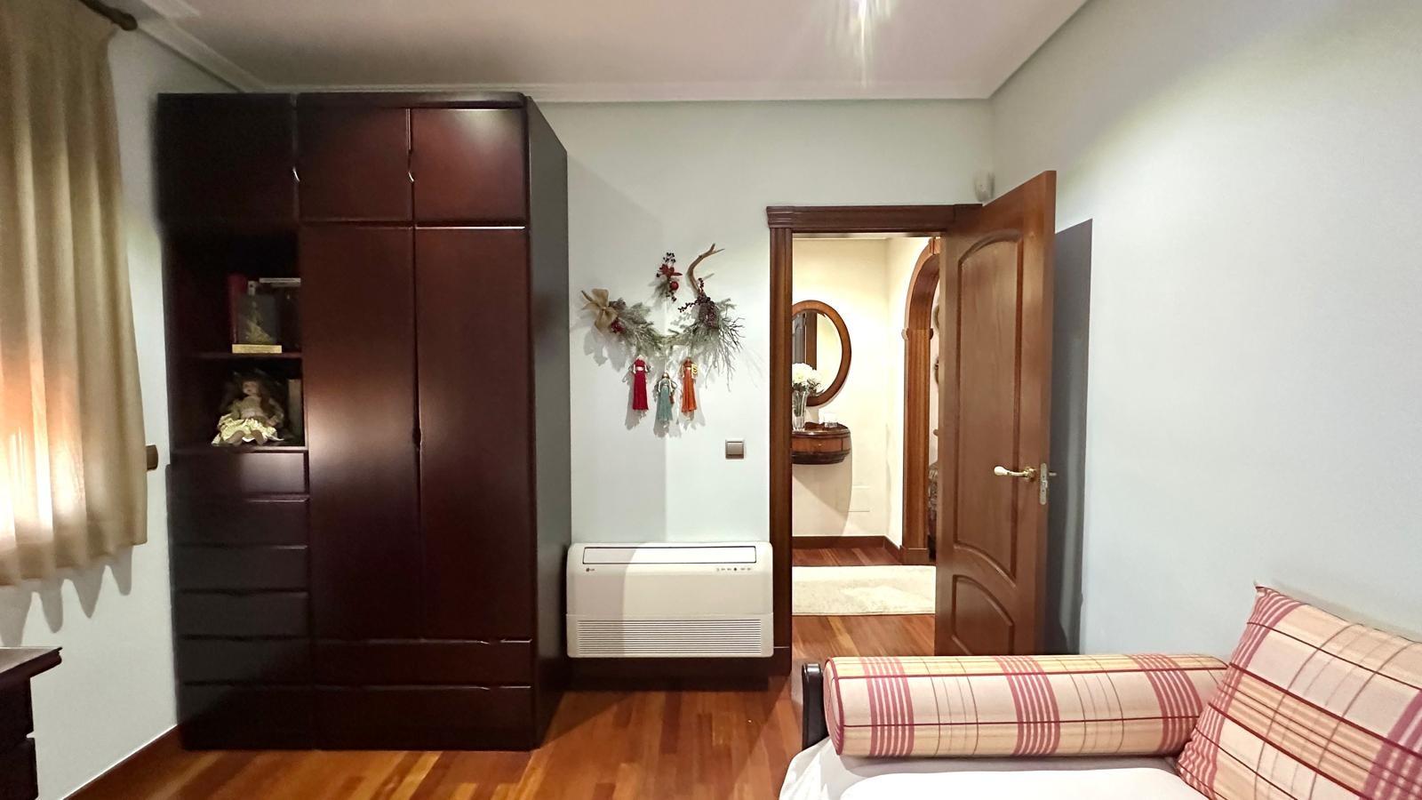 For sale - 4 Bedroom 3 Bathroom Town House in Torrevieja - La Siesta  - Alicante