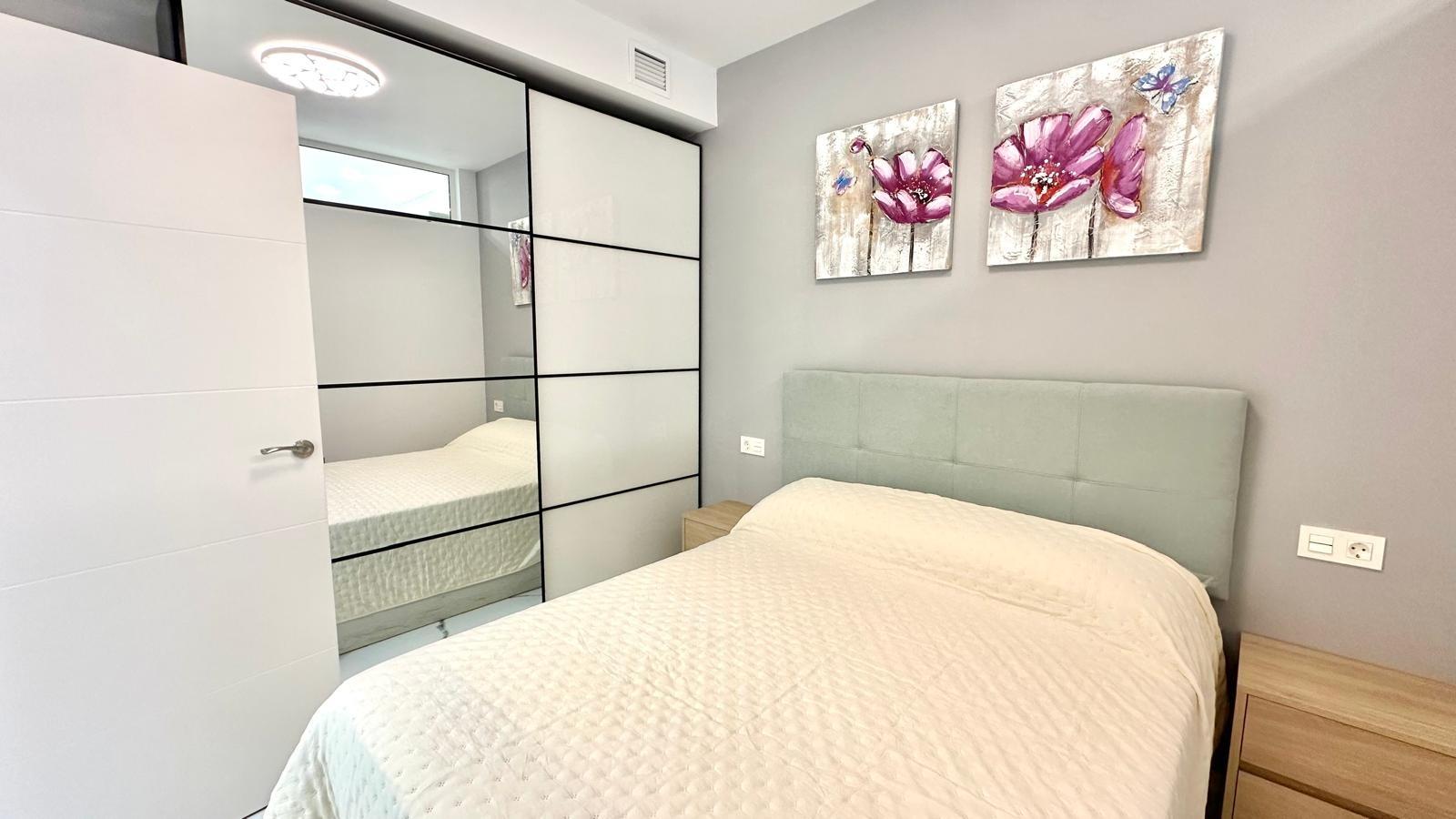 For sale - 2 Bedroom 2 Bathroom Apartment in Torrevieja - Playa Del Cura  - Alicante