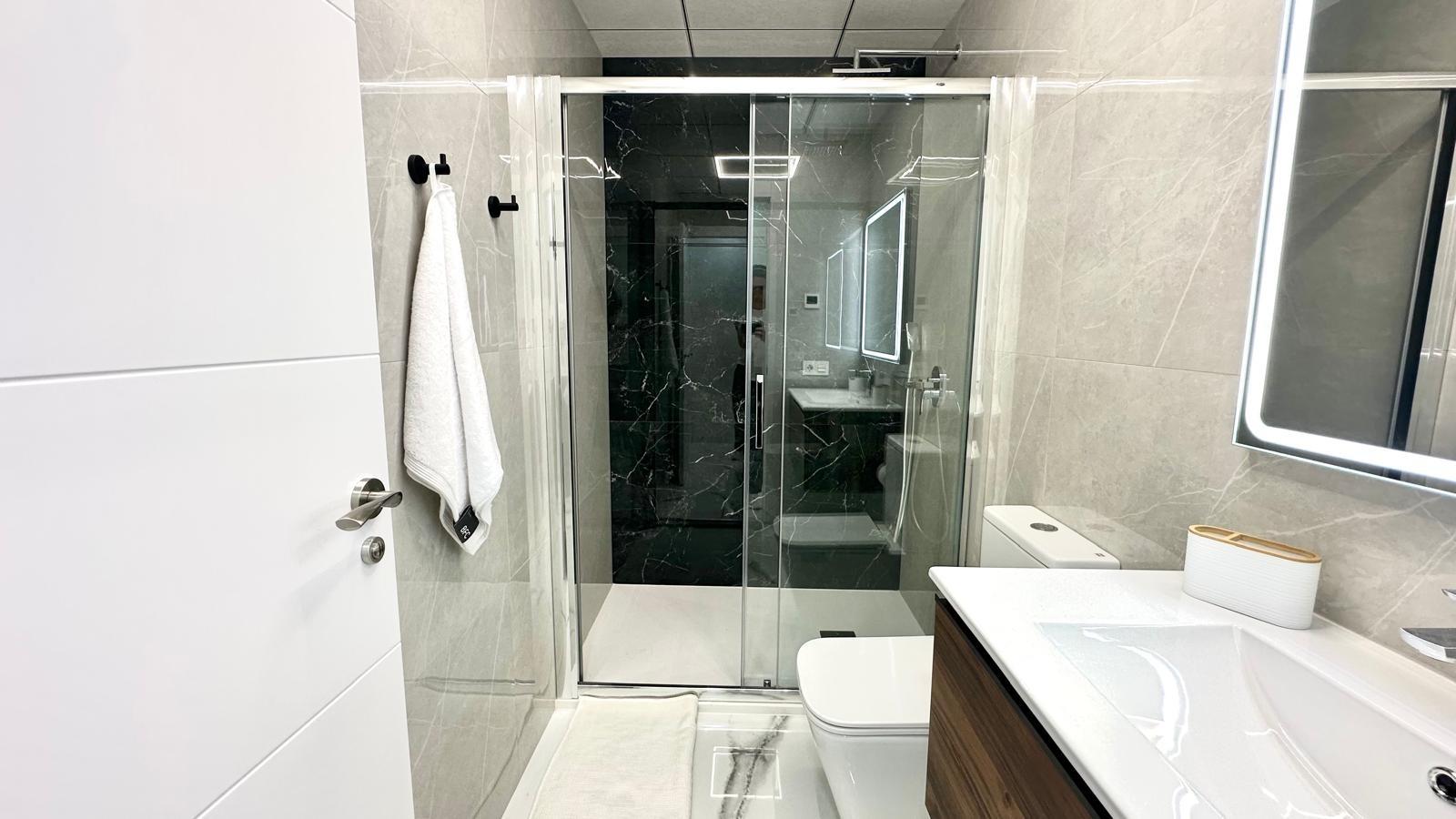 For sale - 2 Bedroom 2 Bathroom Apartment in Torrevieja - Playa Del Cura  - Alicante