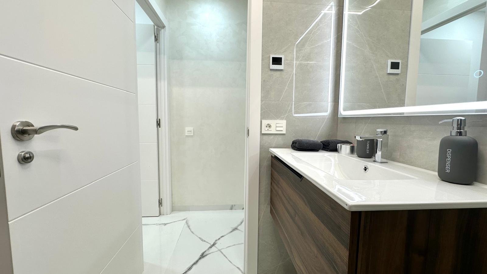 For sale - 2 Bedroom 2 Bathroom Apartment in Torrevieja - Playa Del Cura  - Alicante