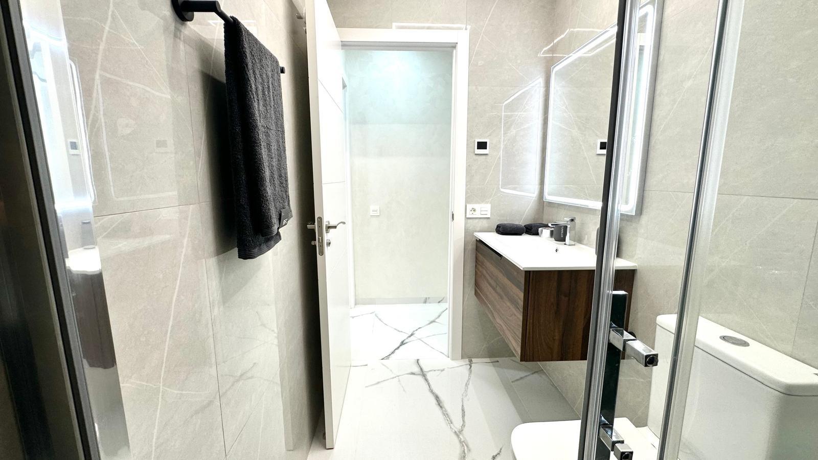 For sale - 2 Bedroom 2 Bathroom Apartment in Torrevieja - Playa Del Cura  - Alicante