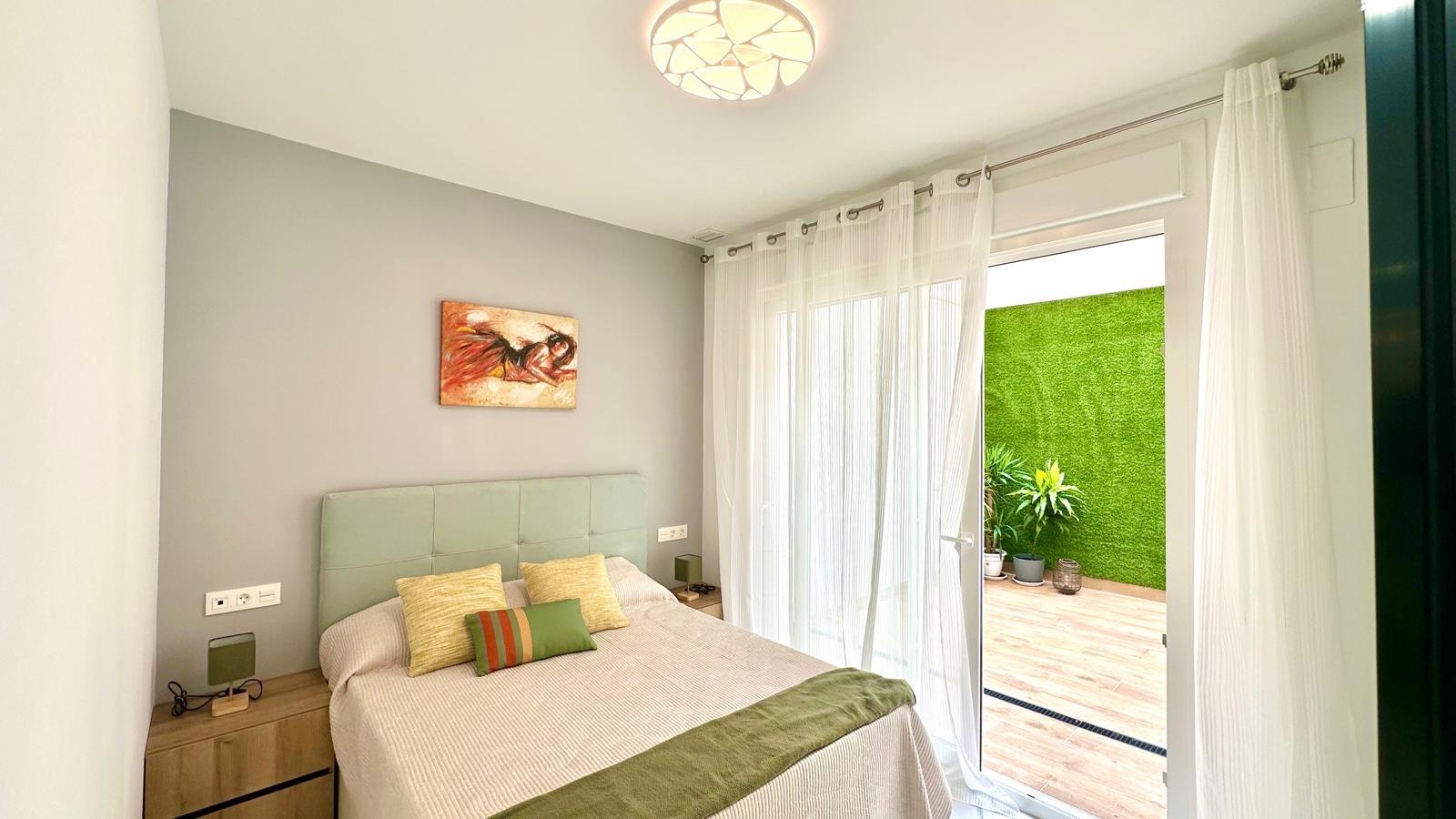 For sale - 2 Bedroom 2 Bathroom Apartment in Torrevieja - Playa Del Cura  - Alicante