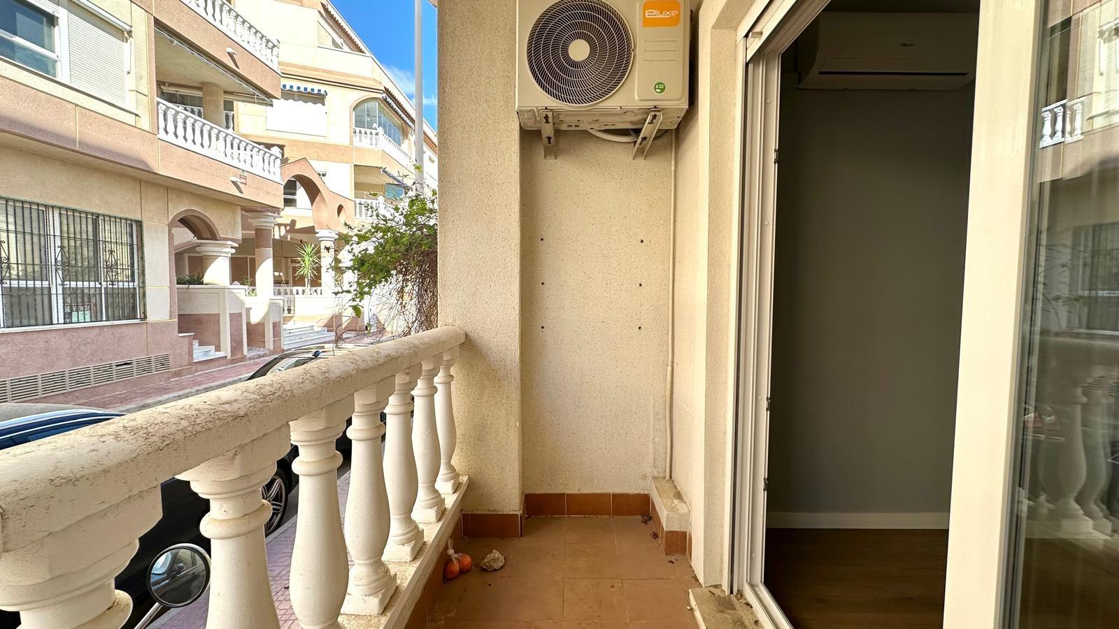 For sale - 2 Bedroom 2 Bathroom Apartment in Torrevieja - La Mata Pueblo  - Alicante