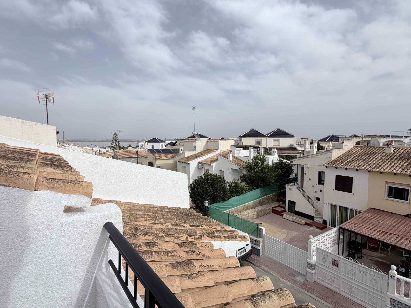 For sale - 3 Bedroom 2 Bathroom Town House in Torrevieja - Costa Blanca  - Alicante